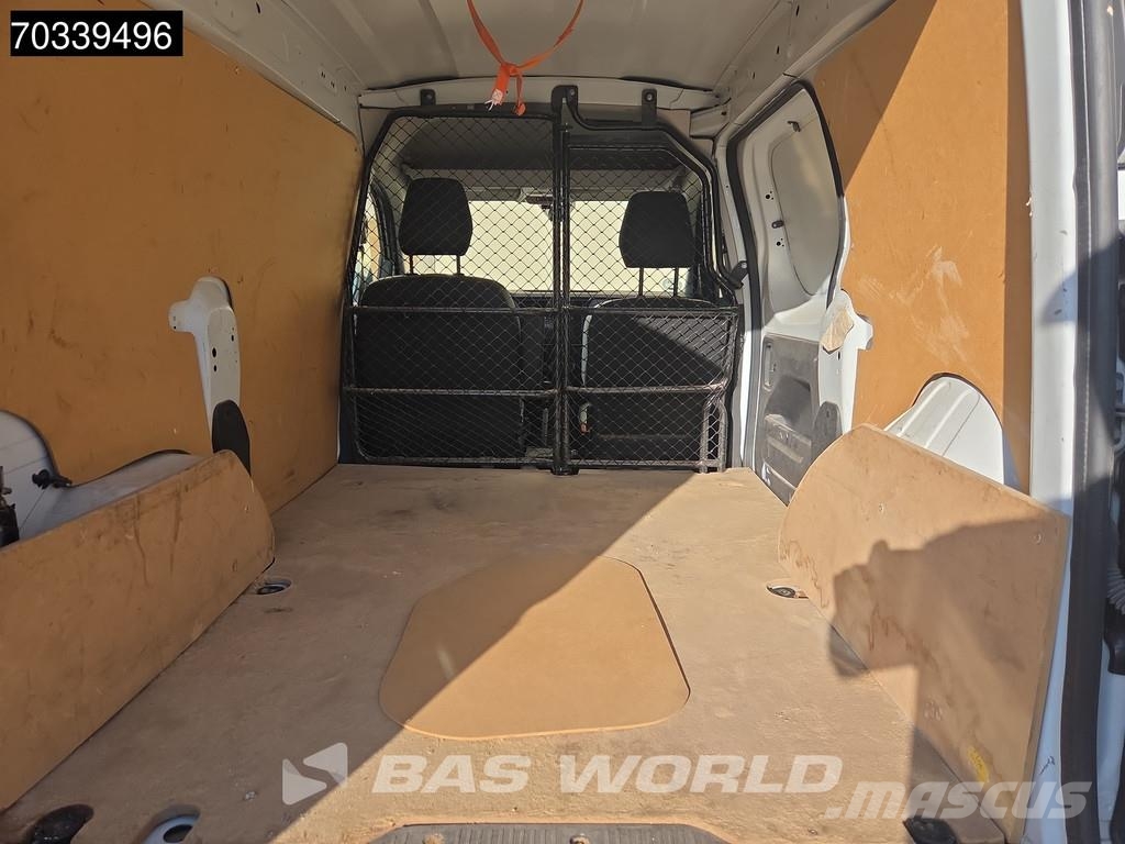 Renault Express 95pk ITV 08-2027 - L1H1 - Aire acondiciona شاحنة مقفلة