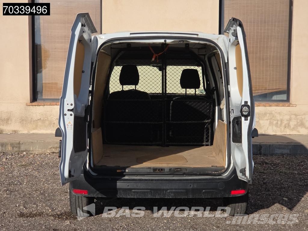 Renault Express 95pk ITV 08-2027 - L1H1 - Aire acondiciona شاحنة مقفلة