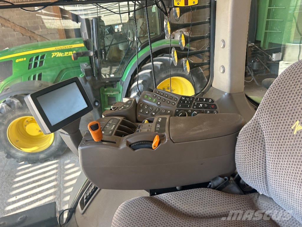 John Deere 7230 R Tractors