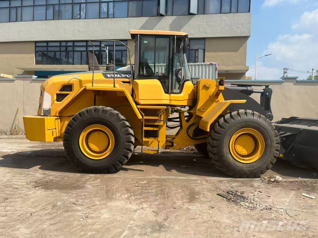 Volvo L 105 Kolesni nakladalci