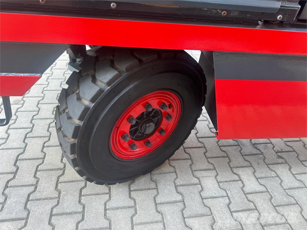 Linde S50 // Diesel // Carretillas de carga lateral