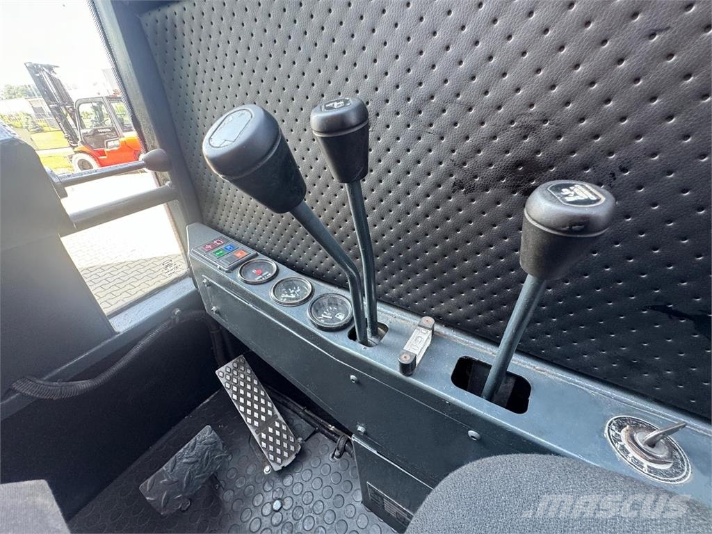 Linde S50 // Diesel // Carretillas de carga lateral