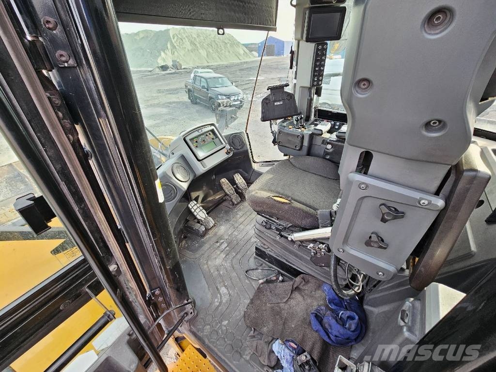 CAT 982 M Hjullastare