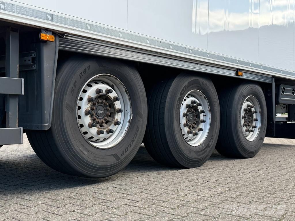Schmitz Cargobull N/A Carrier Vector 1550 / Lift-As / Rotos-Disc Külmikpoolhaagised