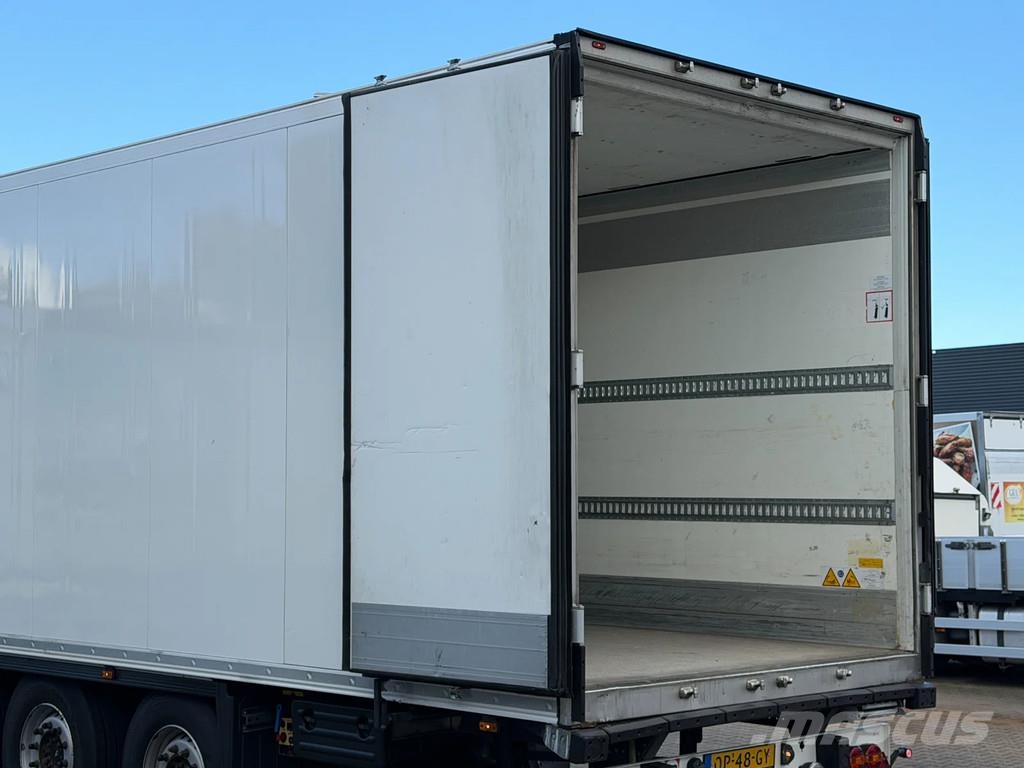 Schmitz Cargobull N/A Carrier Vector 1550 / Lift-As / Rotos-Disc Külmikpoolhaagised