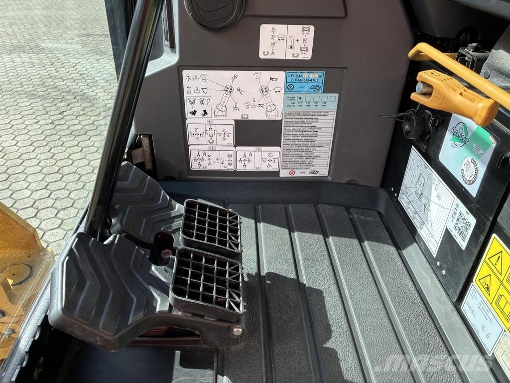 CAT 302-05CR Mini bageri < 7t