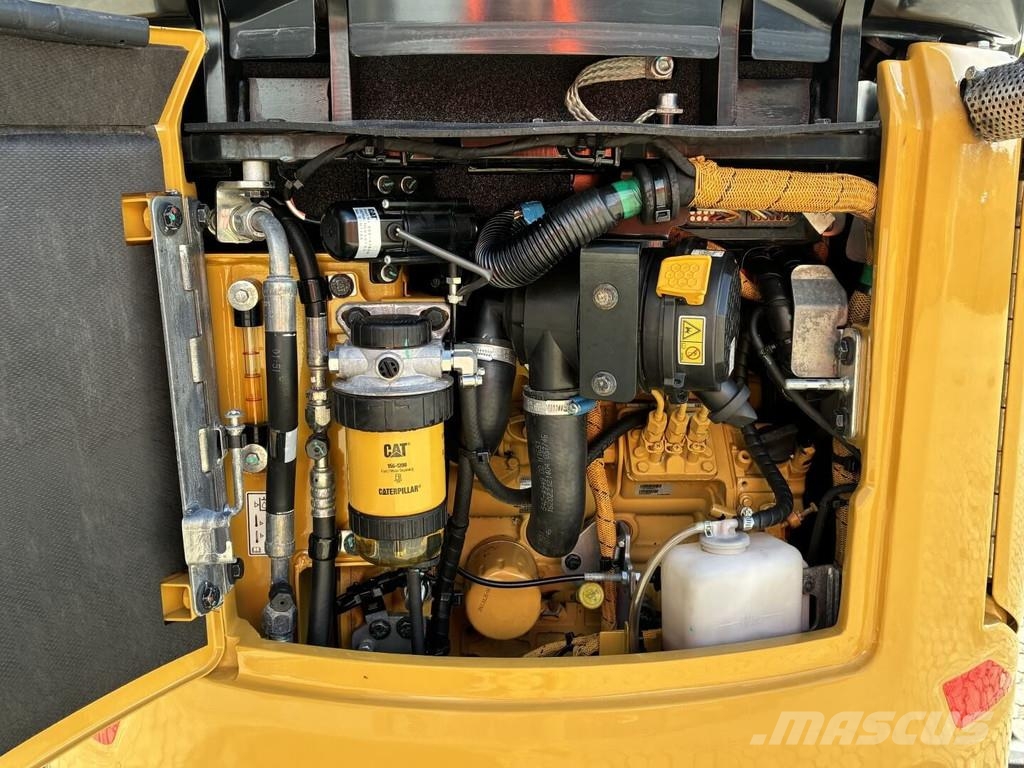 CAT 302-05CR Mini bageri < 7t