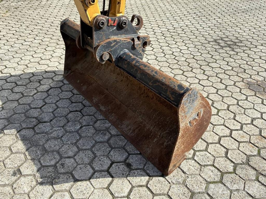 CAT 302-05CR Mini bageri < 7t