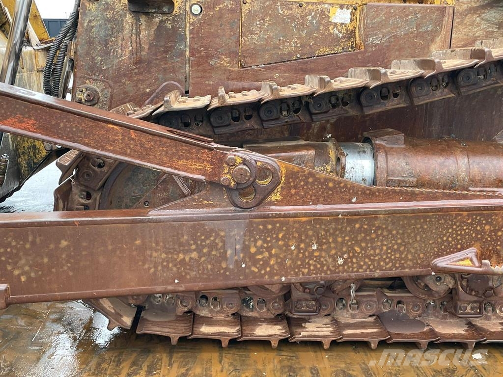 CAT D8N (D8R) Pásové dozéry