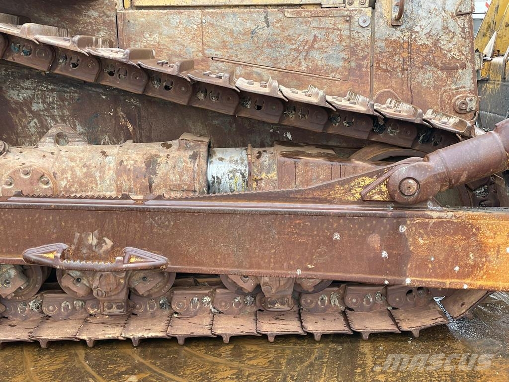 CAT D8N (D8R) Pásové dozéry