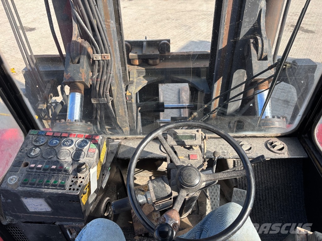 Kalmar DC 32-1200 Дизелови камиони