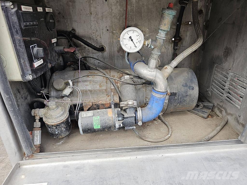 Magyar SR 34 SDC CHEMICAL 3 COMP 38M3 Poluprikolice cisterne