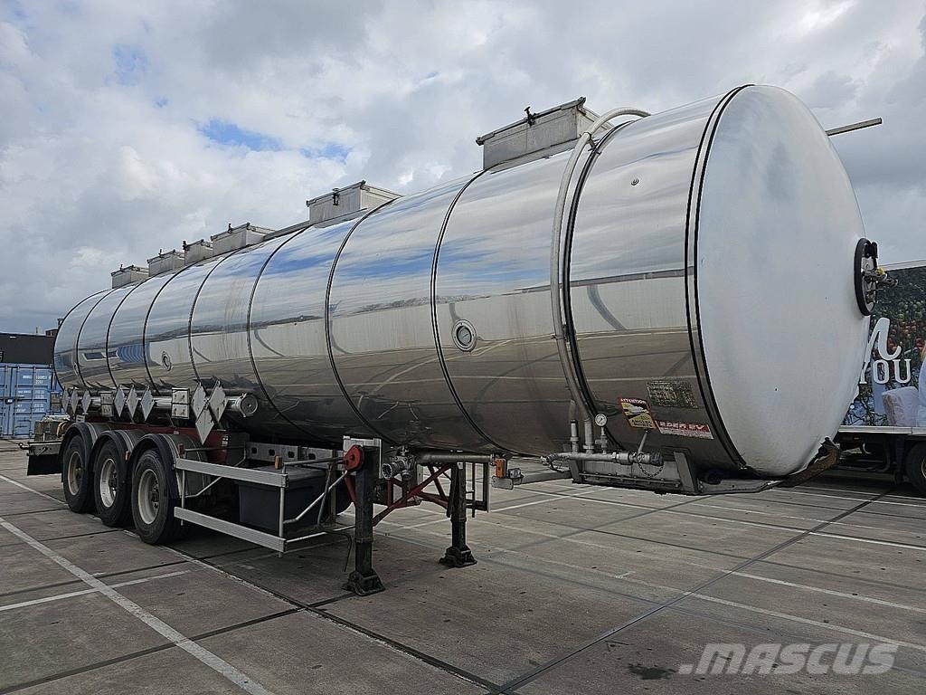 Magyar SR 34 SDC CHEMICAL 3 COMP 38M3 Poluprikolice cisterne