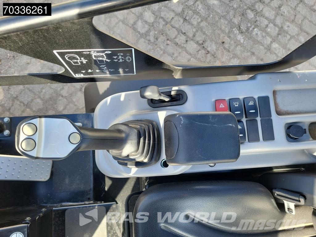 JCB 403 SP FACTORY WARRANTY - GIANT COUPLER - KUBOTA Utovarivači na kotačima
