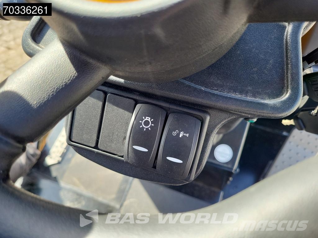 JCB 403 SP FACTORY WARRANTY - GIANT COUPLER - KUBOTA Utovarivači na kotačima