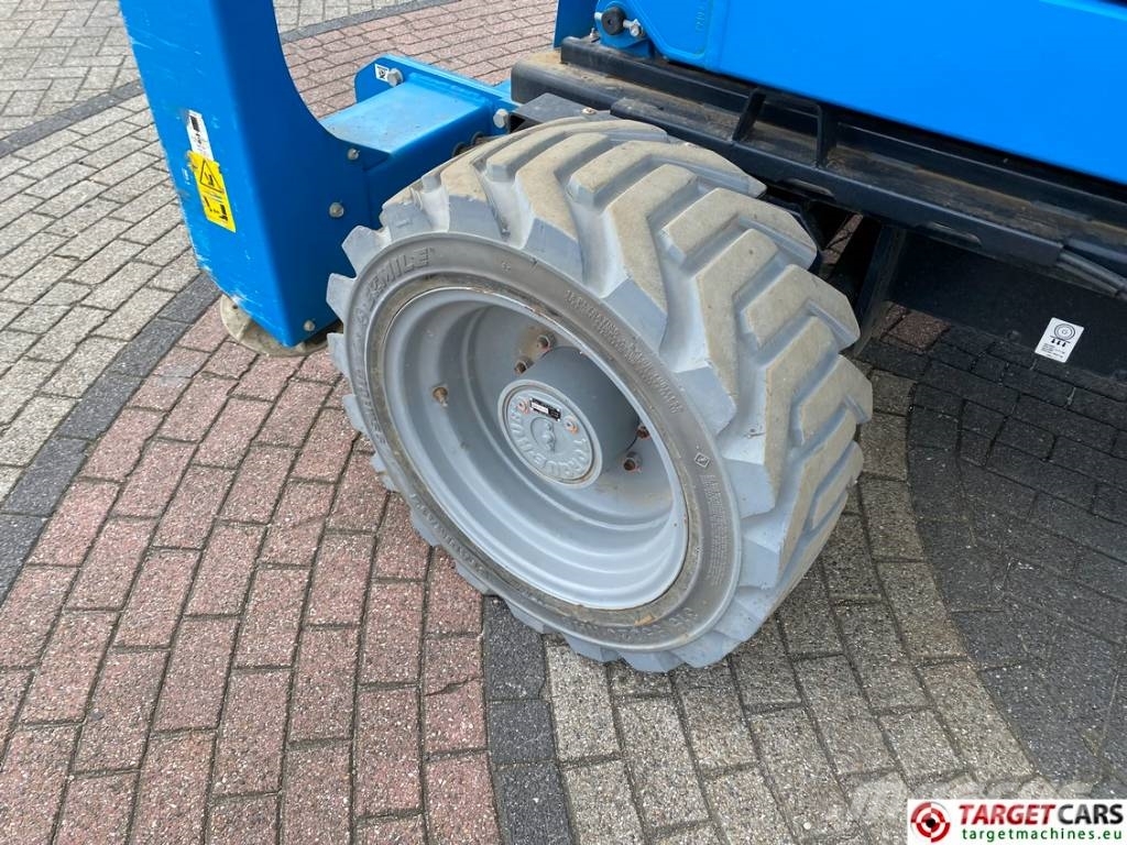 Genie GS-4390 RT LPG 4x4 Scissor Work Lift 1511cm Žirkliniai keltuvai