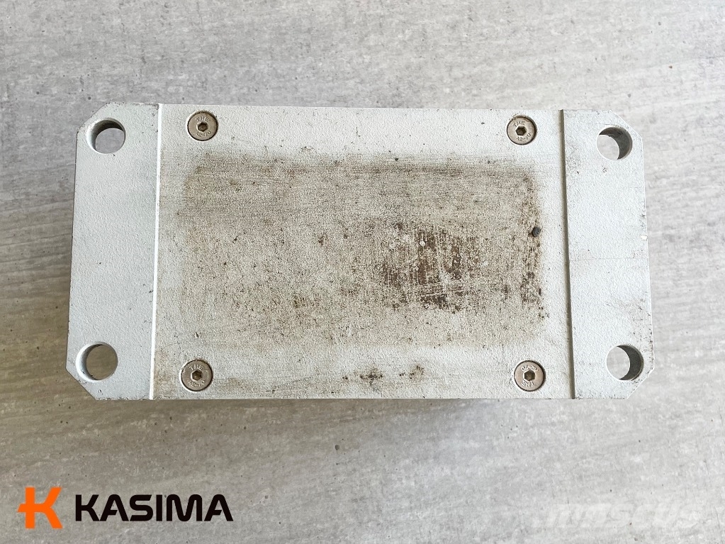 Wirtgen Slope sensor fluid 2207880 Elektronika