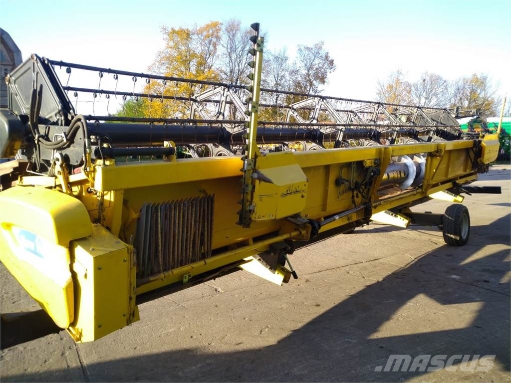 New Holland 30 V mit Wagen 하비스터 헤드