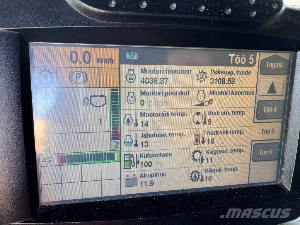 New Holland CX 8070 حصادات
