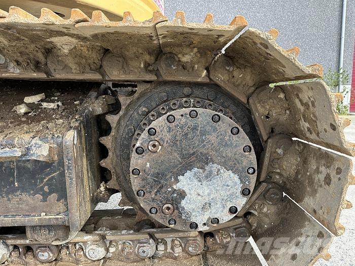 CAT 335FL Excavatoare pe șenile