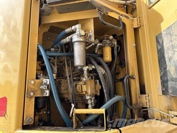 CAT 335FL Excavatoare pe șenile