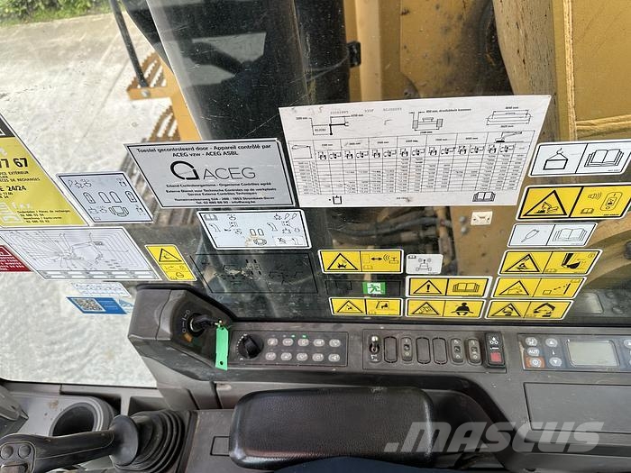 CAT 335FL Excavatoare pe șenile