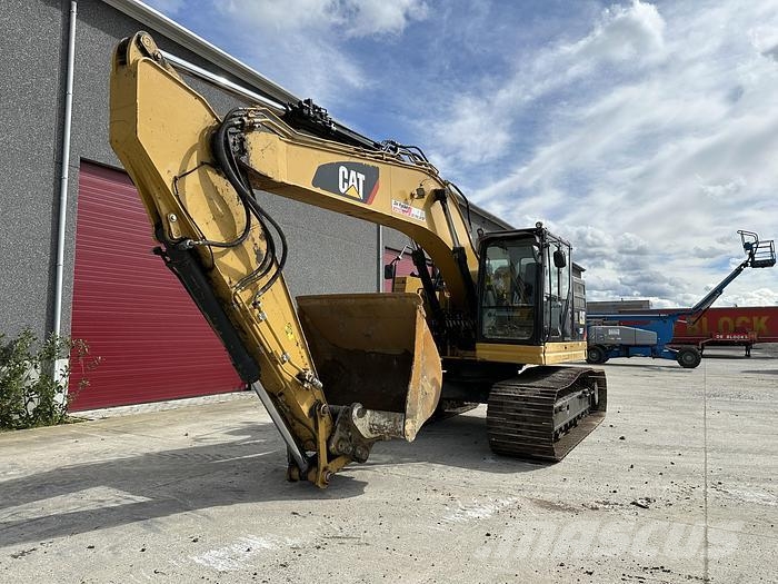 CAT 335FL Excavatoare pe șenile