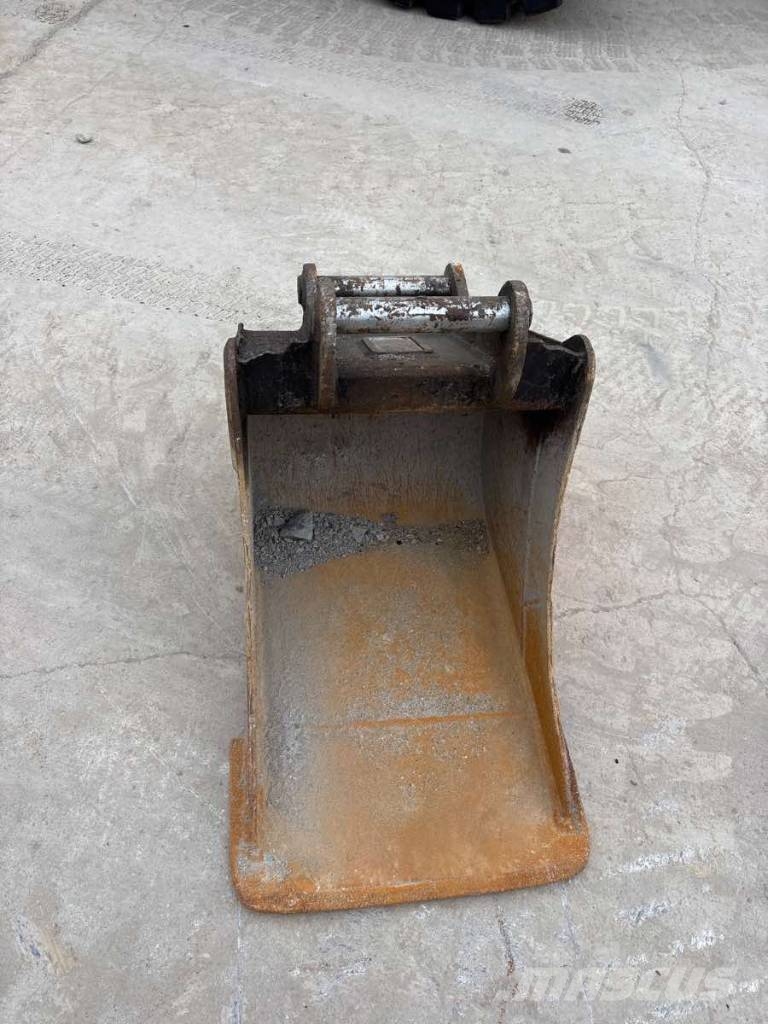 CAT 303.5 CR حفارات صغيرة أقل من 7 طن (حفارات صغيرة)