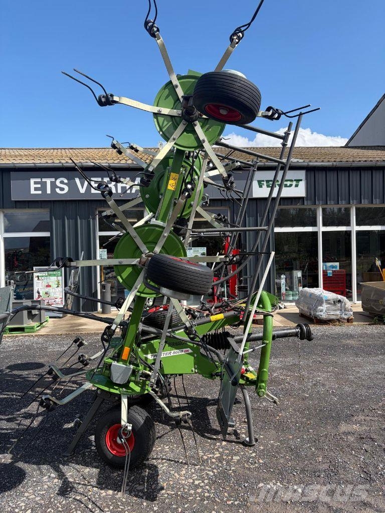 Fendt TWISTER 8608 N Okretači i sakupljači sijena