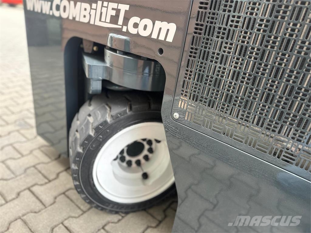 Combilift CB3000 //2016 year // Toyota engine 4-way reach truck