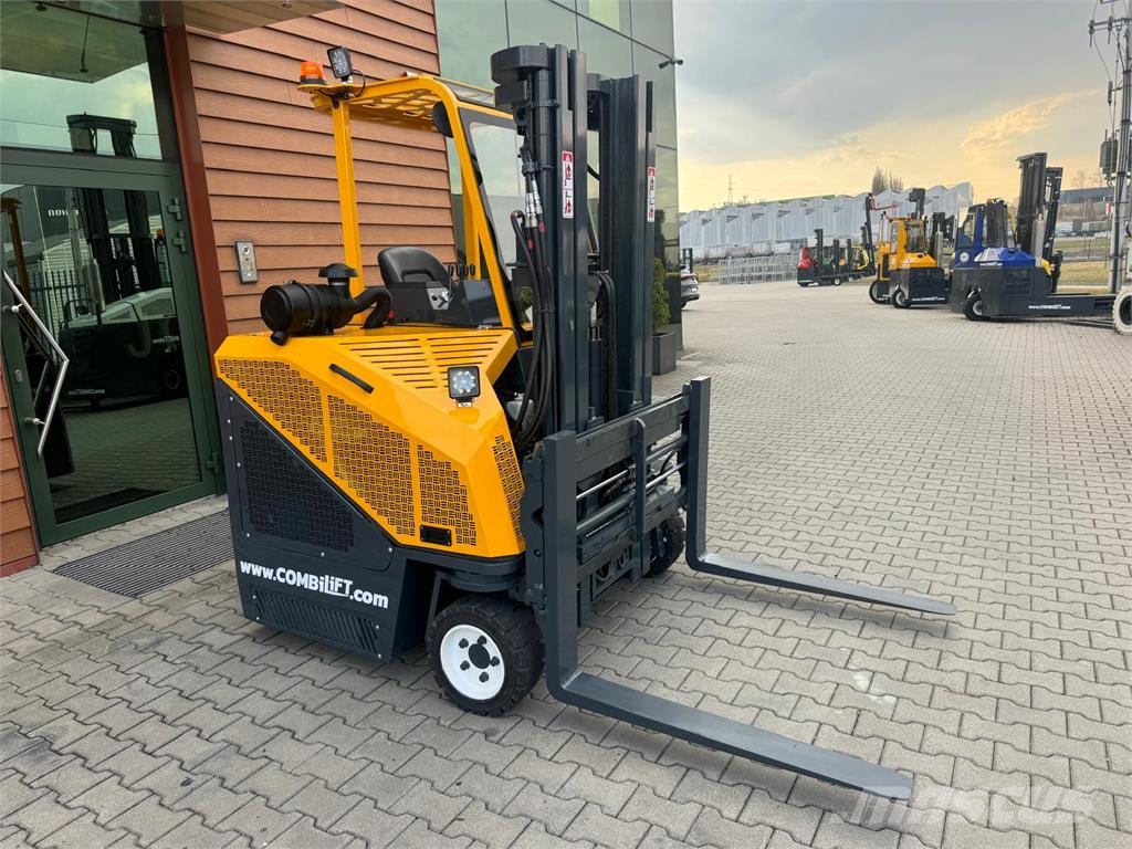 Combilift CB3000 //2016 year // Toyota engine 4-way reach truck