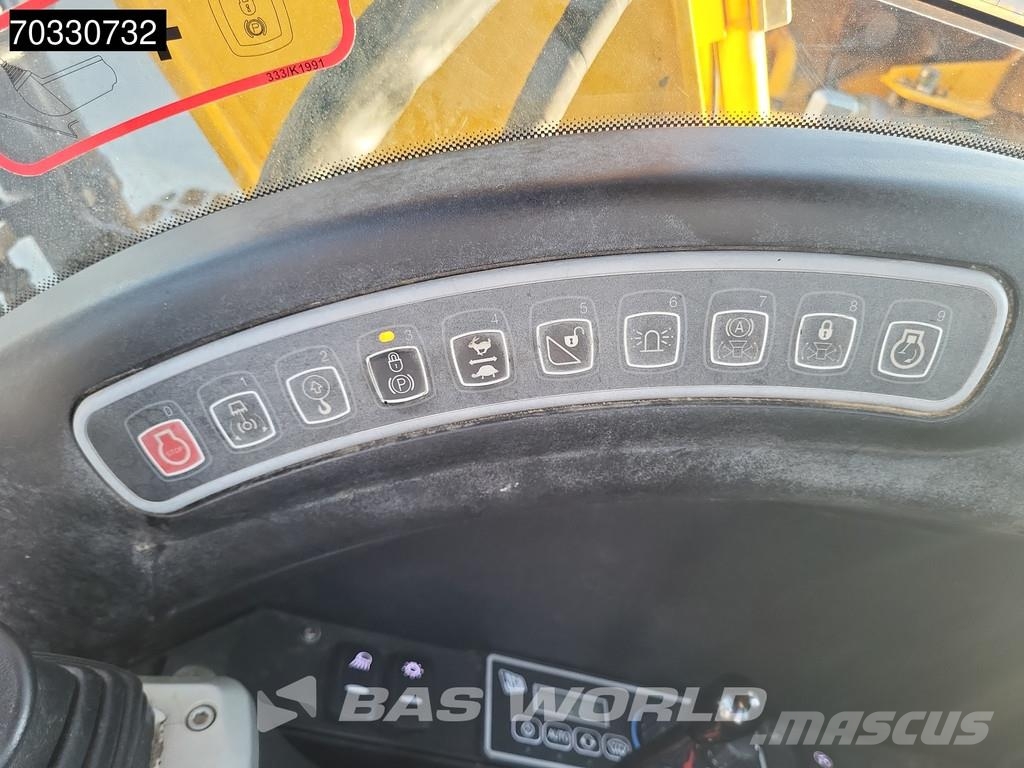 JCB JS145 W Excavadoras de ruedas