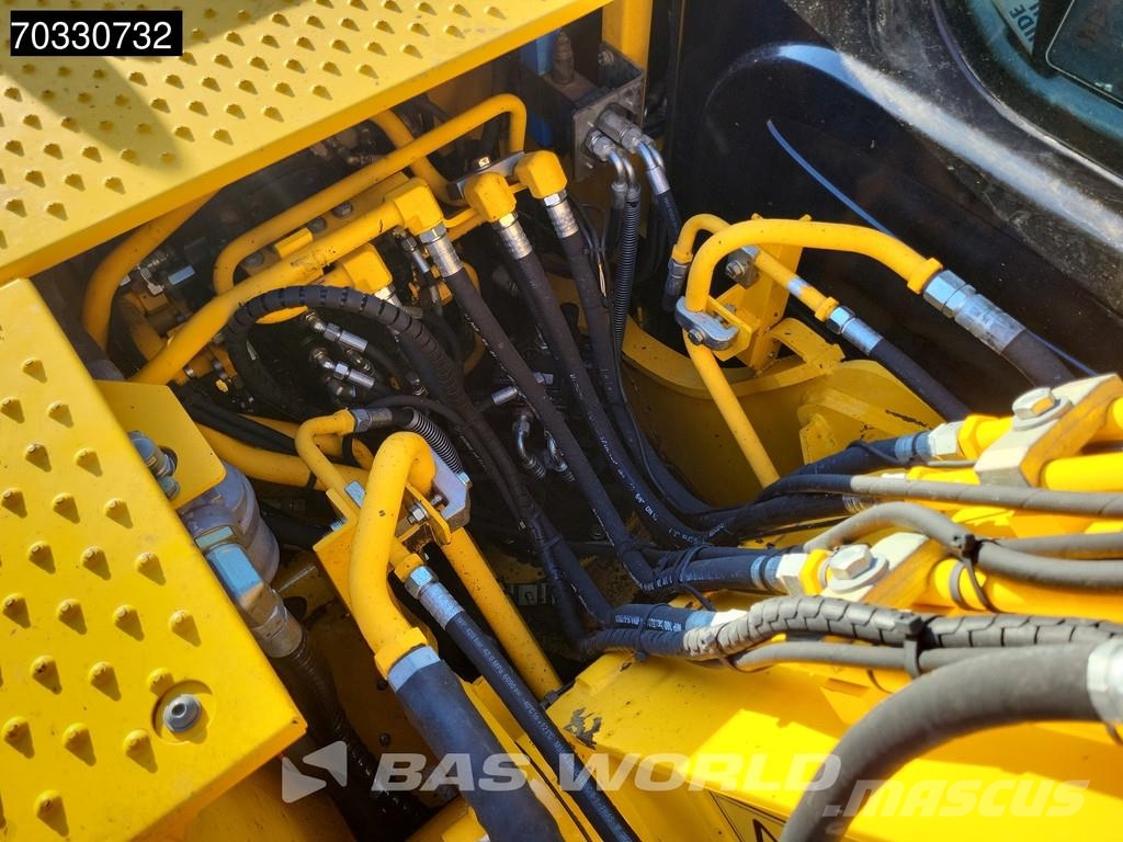 JCB JS145 W Wielgraafmachines