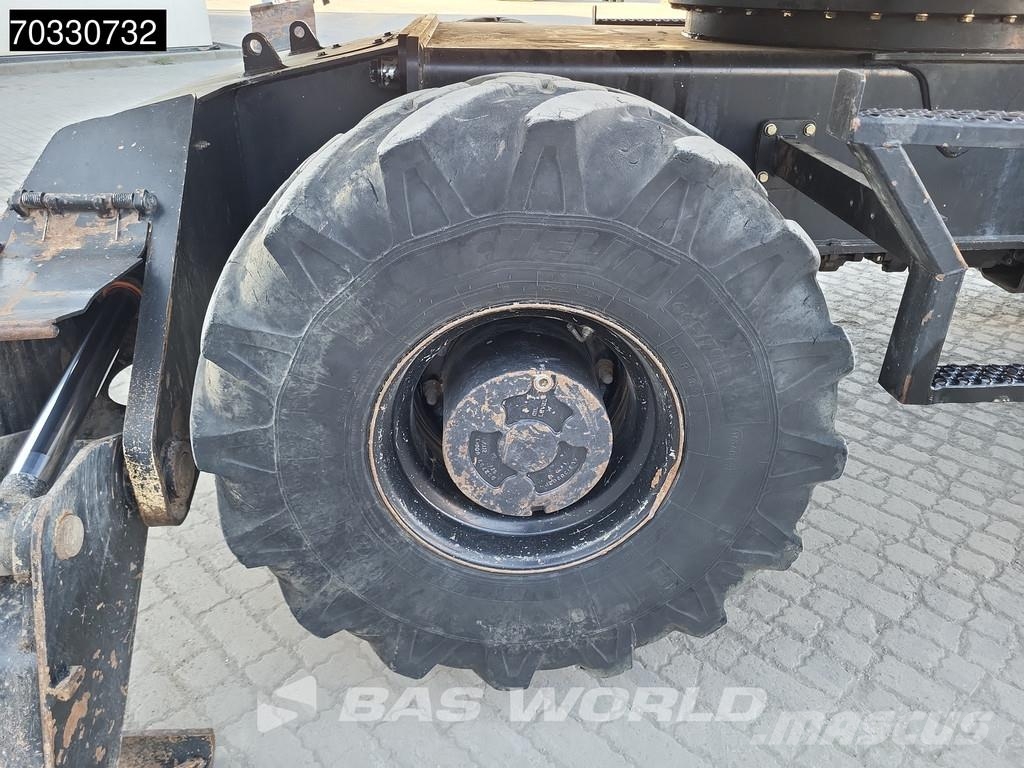 JCB JS145 W Excavadoras de ruedas