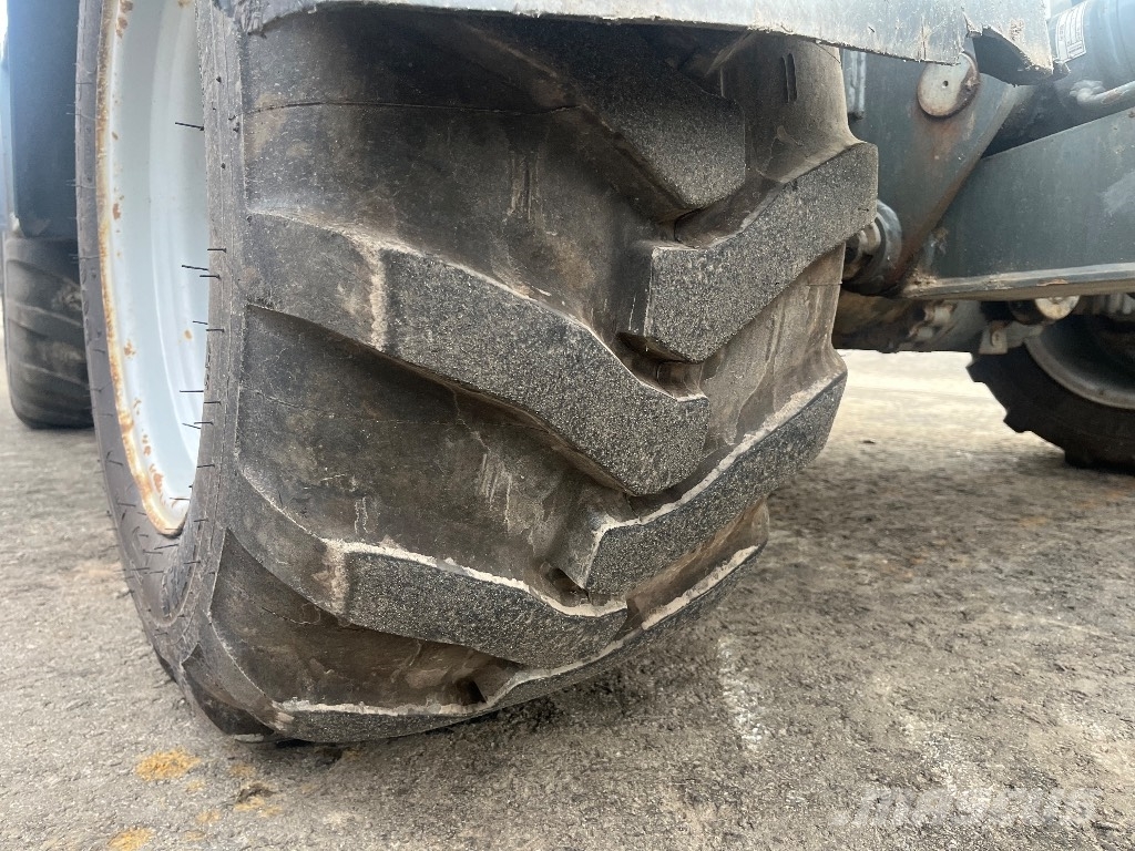 Wacker Neuson EW 100 / Engcon, Kärry, 3 kauhaa, Hyvät renkaat! Gumikerekes kotrók
