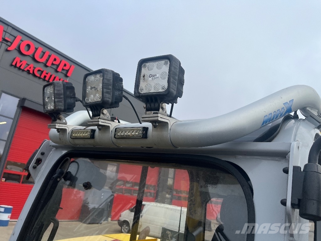 Wacker Neuson EW 100 / Engcon, Kärry, 3 kauhaa, Hyvät renkaat! Gumikerekes kotrók