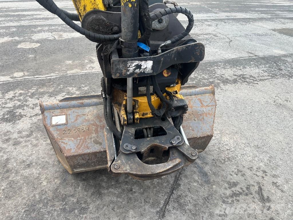 Wacker Neuson EW 100 / Engcon, Kärry, 3 kauhaa, Hyvät renkaat! Gumikerekes kotrók