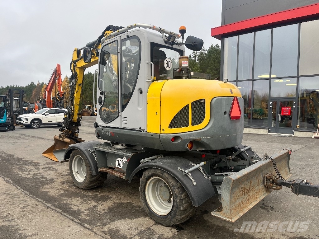 Wacker Neuson EW 100 / Engcon, Kärry, 3 kauhaa, Hyvät renkaat! Gumikerekes kotrók