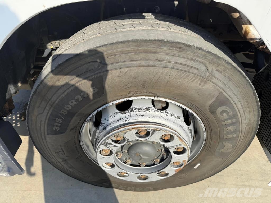 Mercedes-Benz Atego 2533 Kipper + Kran Bonfiglioli 6x2 Rabljeni žerjavi za vsak teren