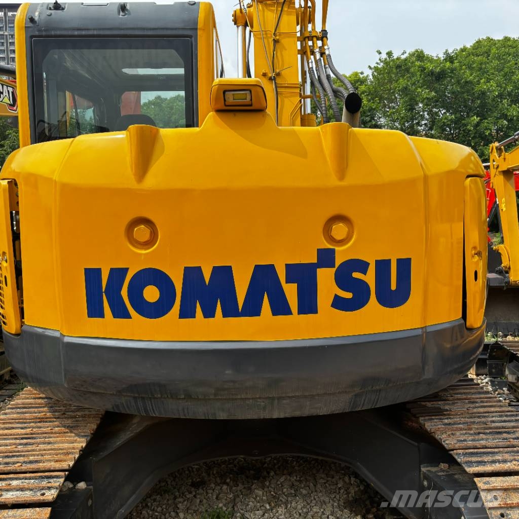 Komatsu PC 138 대형 굴삭기 29톤 이상