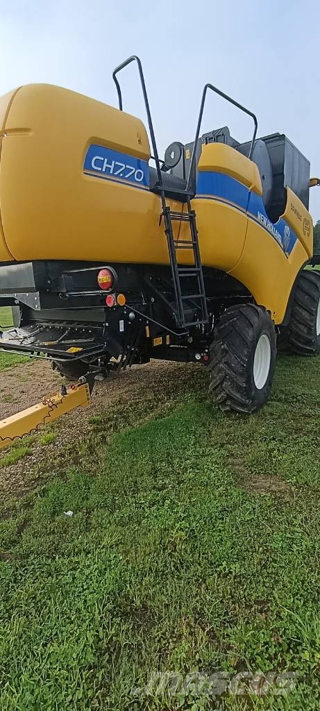 New Holland CH 7.70 Moissonneuse batteuse