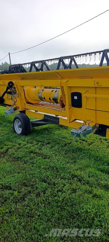 New Holland CH 7.70 Moissonneuse batteuse