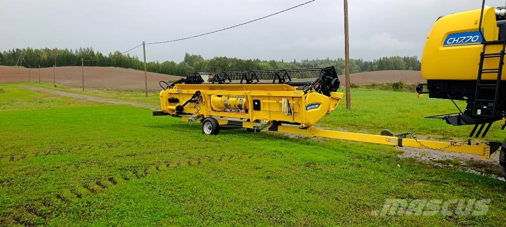 New Holland CH 7.70 Moissonneuse batteuse