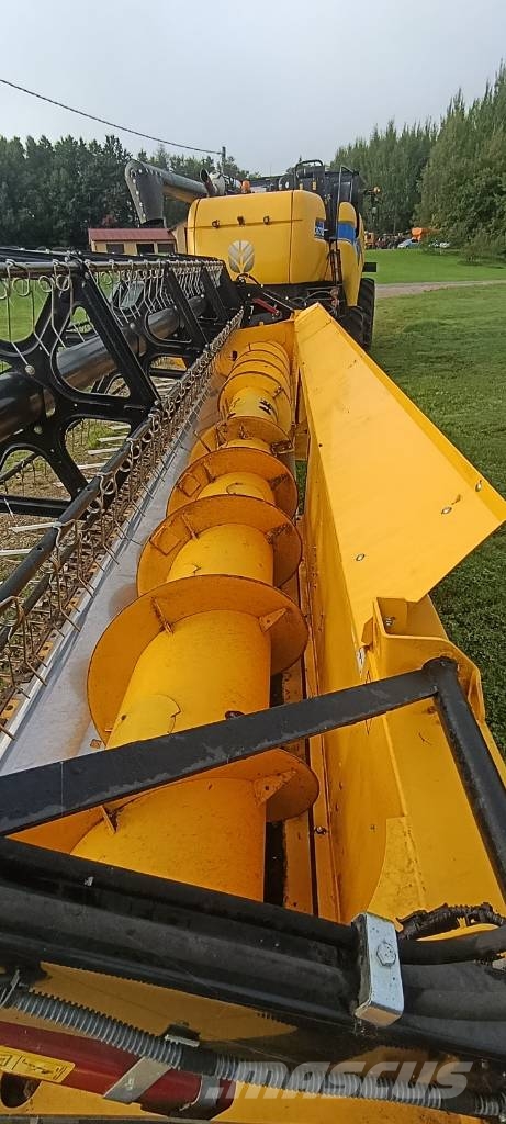 New Holland CH 7.70 Moissonneuse batteuse