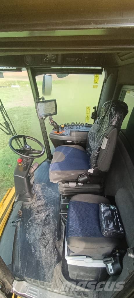 New Holland CH 7.70 Moissonneuse batteuse