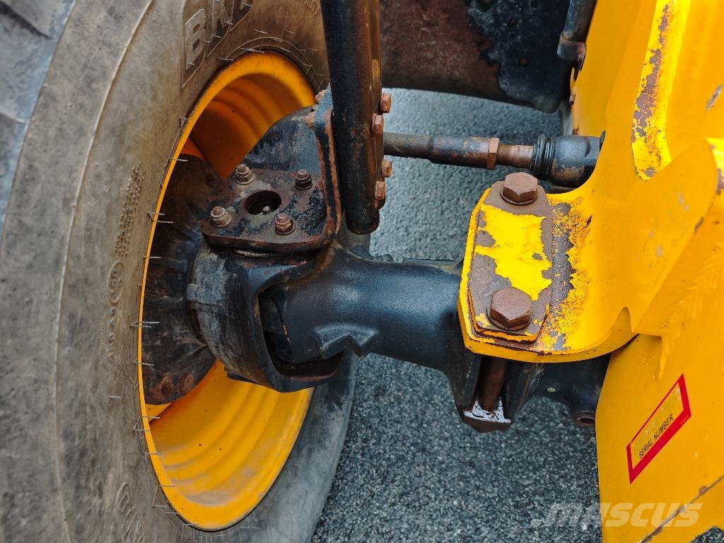 JCB 542-70 Agri Super Kmetijski teleskopski nakladalci
