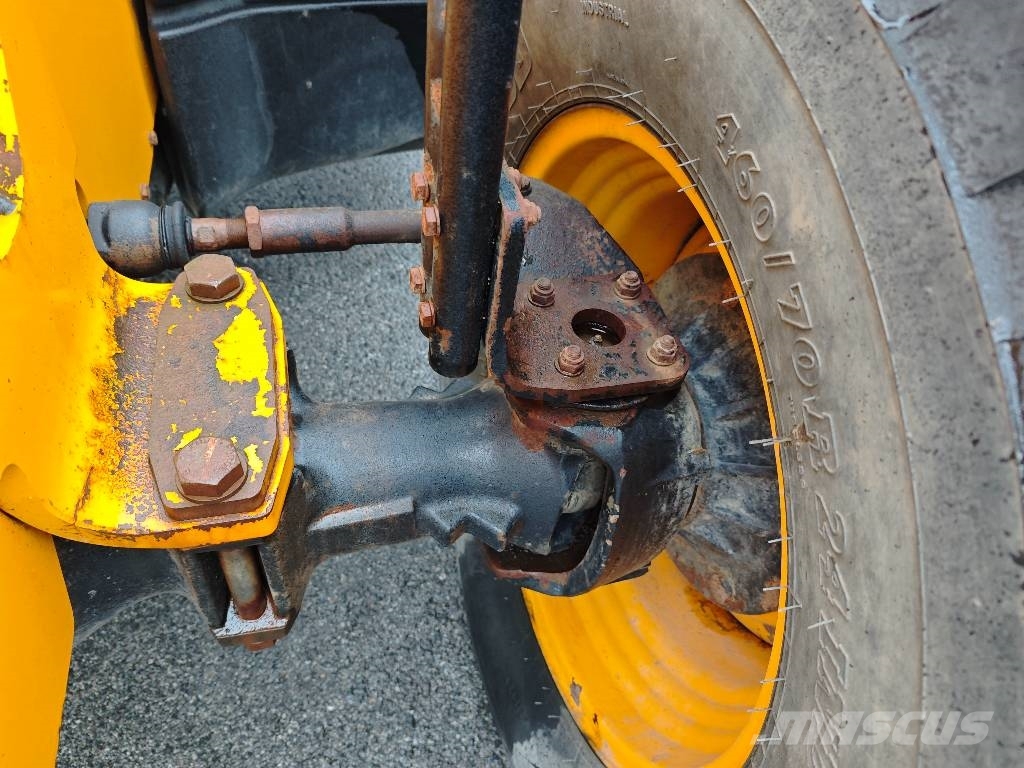 JCB 542-70 Agri Super Kmetijski teleskopski nakladalci