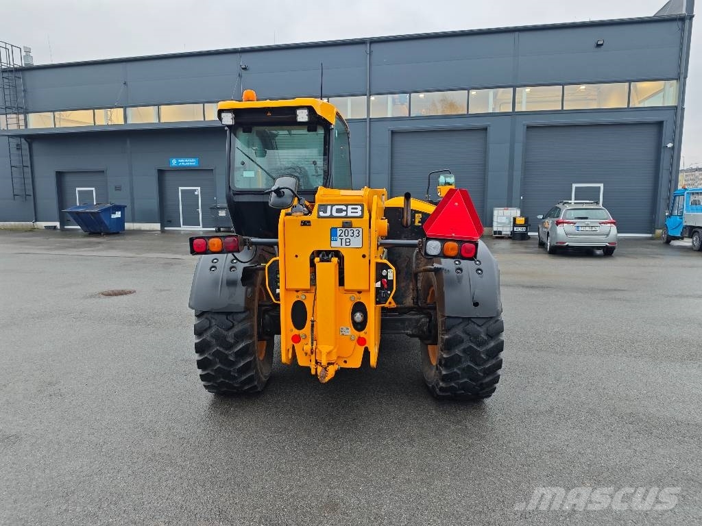 JCB 542-70 Agri Super Kmetijski teleskopski nakladalci
