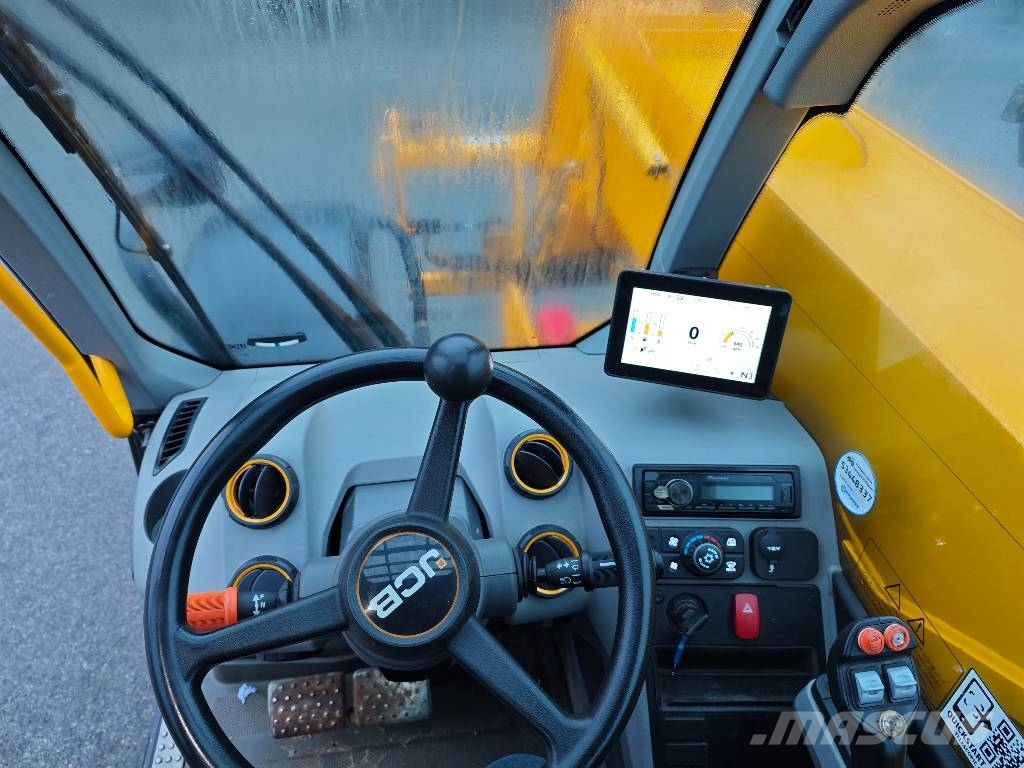 JCB 542-70 Agri Super Kmetijski teleskopski nakladalci