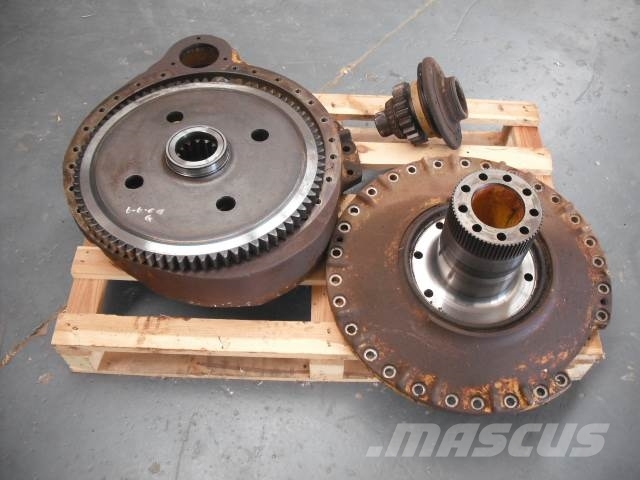 Komatsu D65EX complet machine  in parts Buldozer sobre oruga